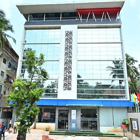 Blue Arrow Hotel Karwar Exterior photo